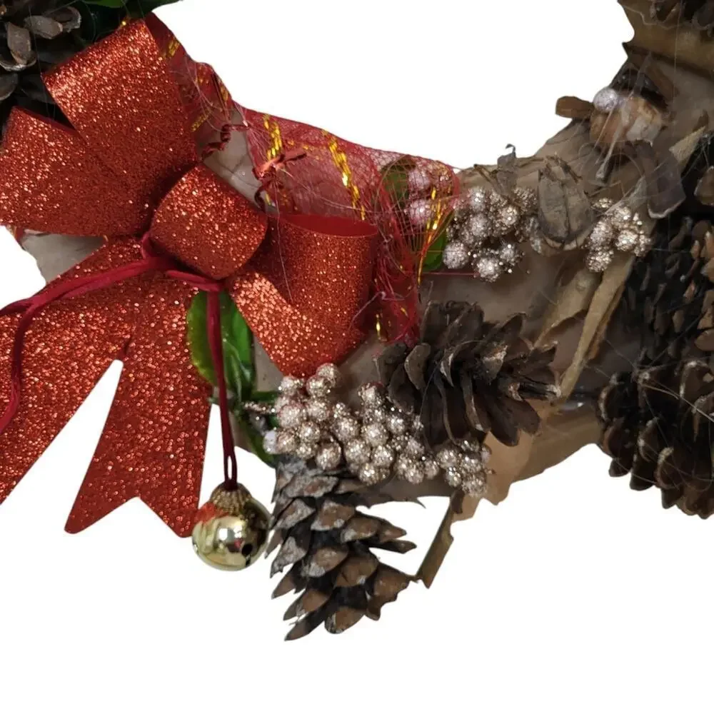 Christmas Xmas Acorn Pincorn Red Glitter Bow Gold Bell Wreath